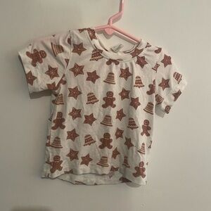 Kate Quinn Gingerbread Cookie short‎  Sleeve- top only 6-12